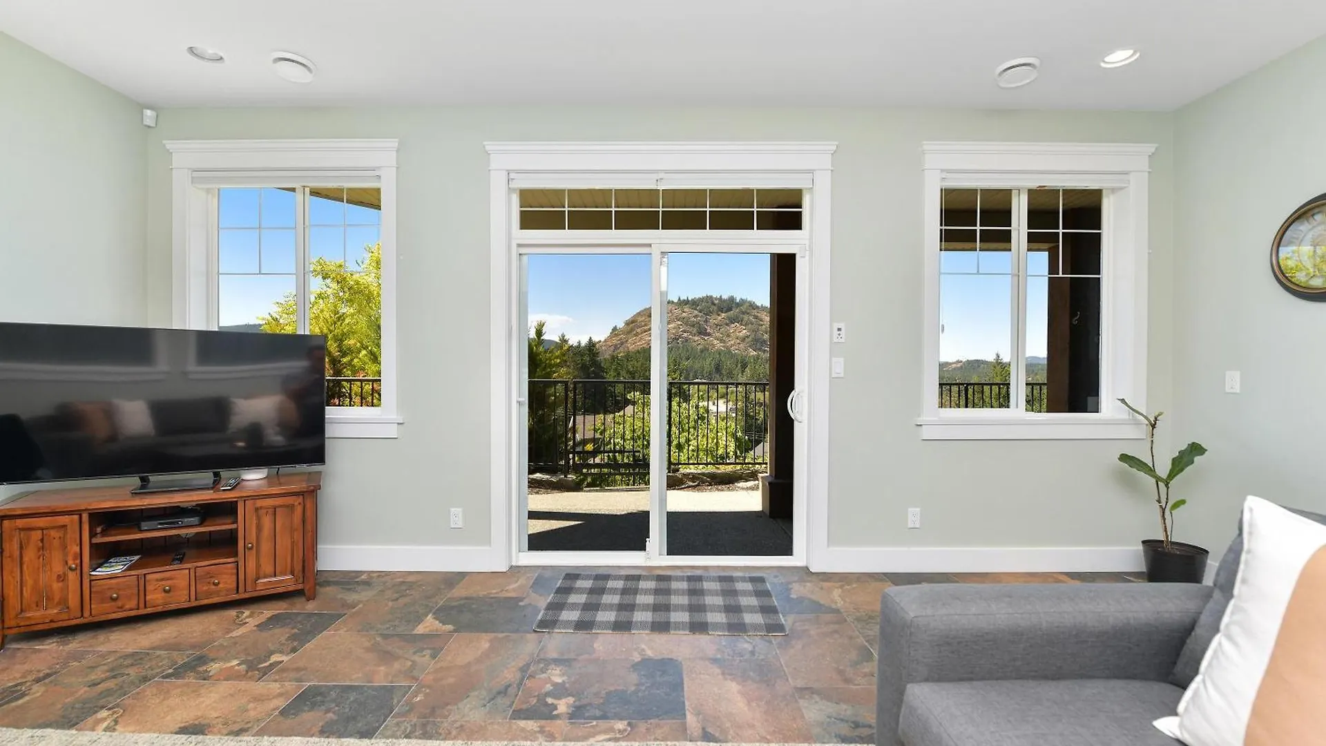 Mount Finlayson View Villa Victoria 0*,